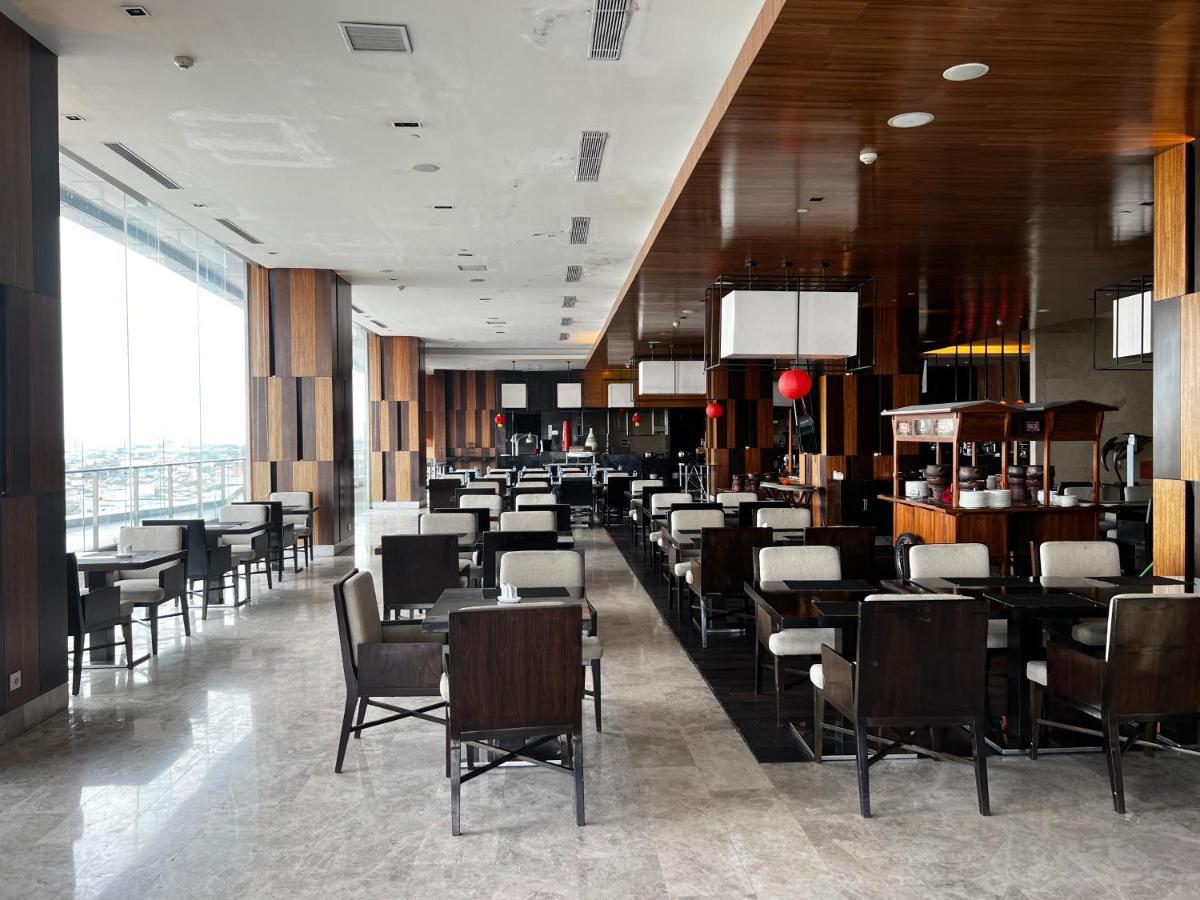 Po Hotel Semarang Eksteriør bilde