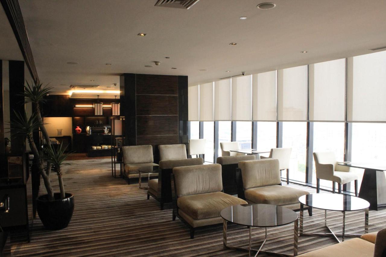 Po Hotel Semarang Eksteriør bilde