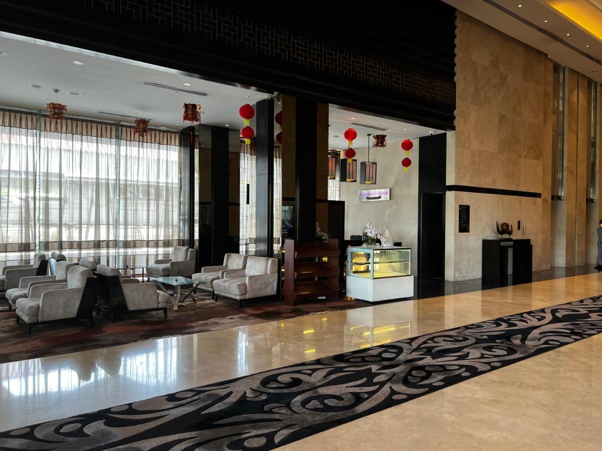 Po Hotel Semarang Eksteriør bilde