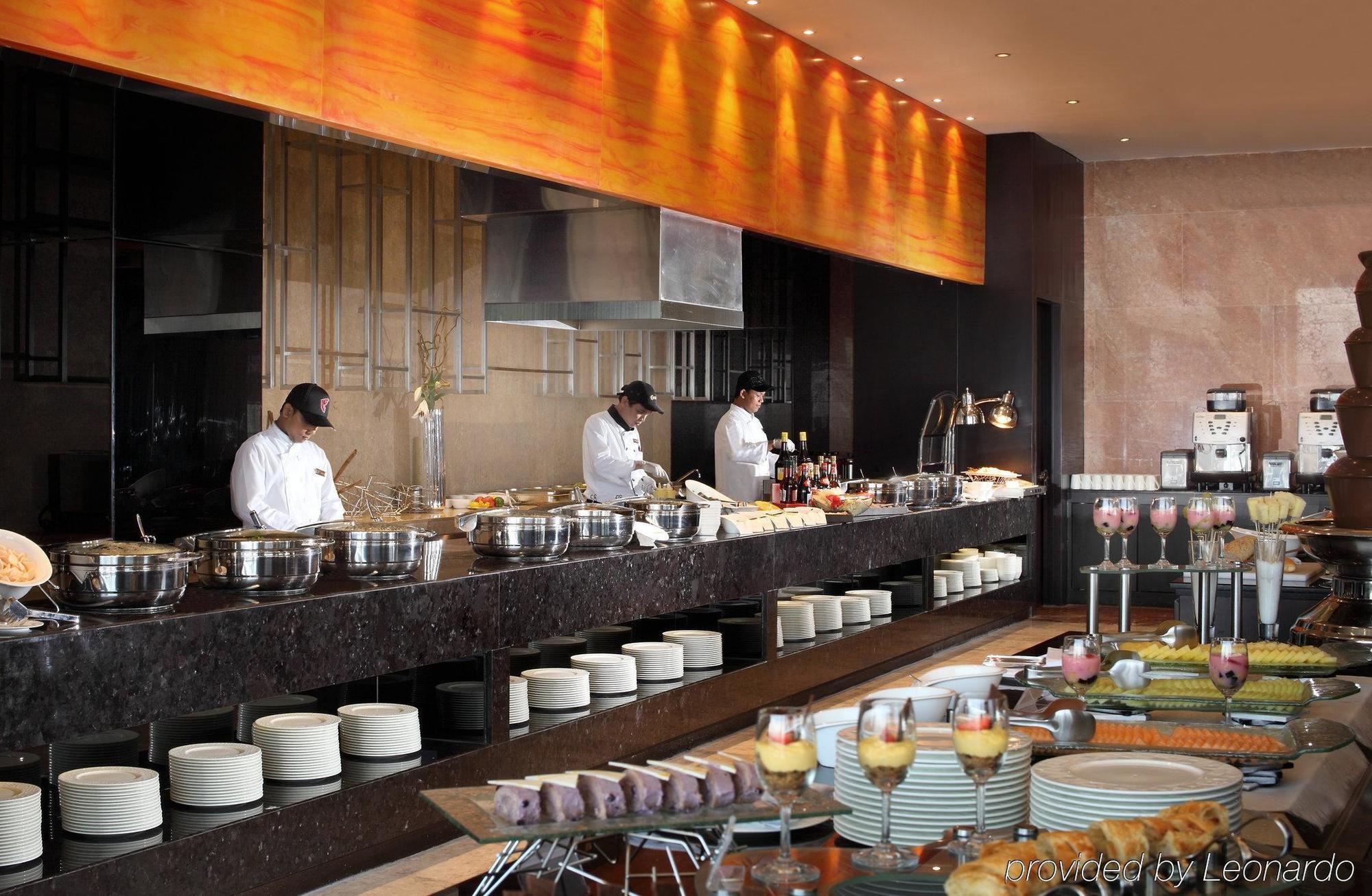 Po Hotel Semarang Restaurant bilde