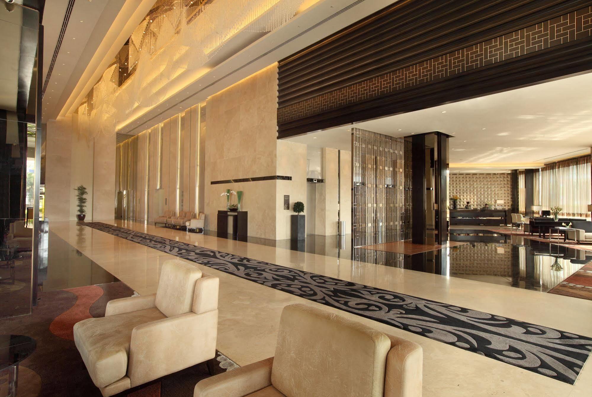 Po Hotel Semarang Eksteriør bilde